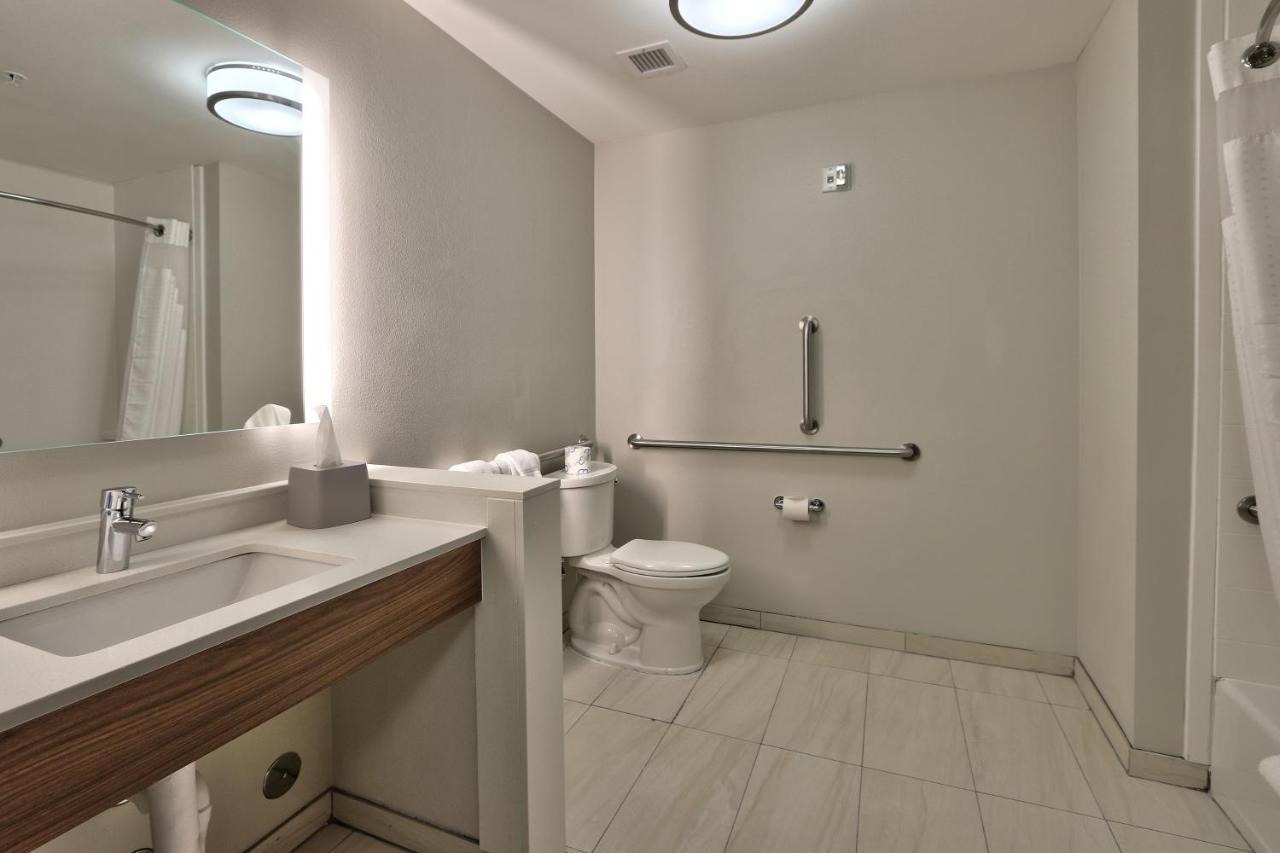 Holiday Inn Express & Suites Broomfield By Ihg Kültér fotó